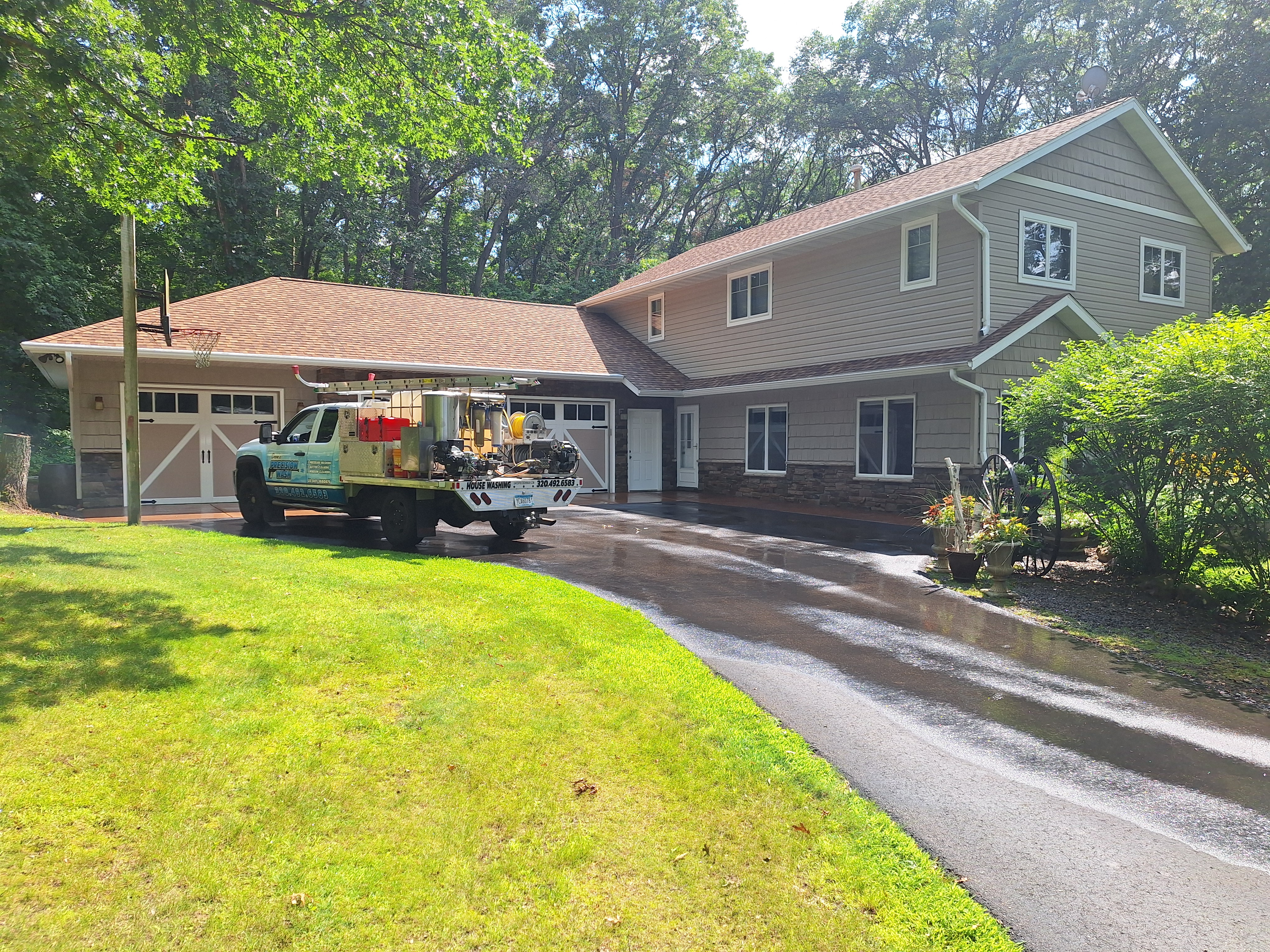 Top Notch House Washing and Roof Cleaning in Sartell, MN